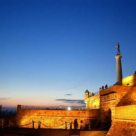 Apartment Cozy & Fully Equipped In The Heart Of Downtown And Next To Kalemegdan *